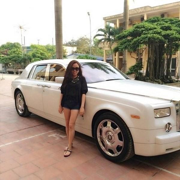 Chân dung người phụ nữ Quách Ngọc Ngoan công khai gọi là vợ-16