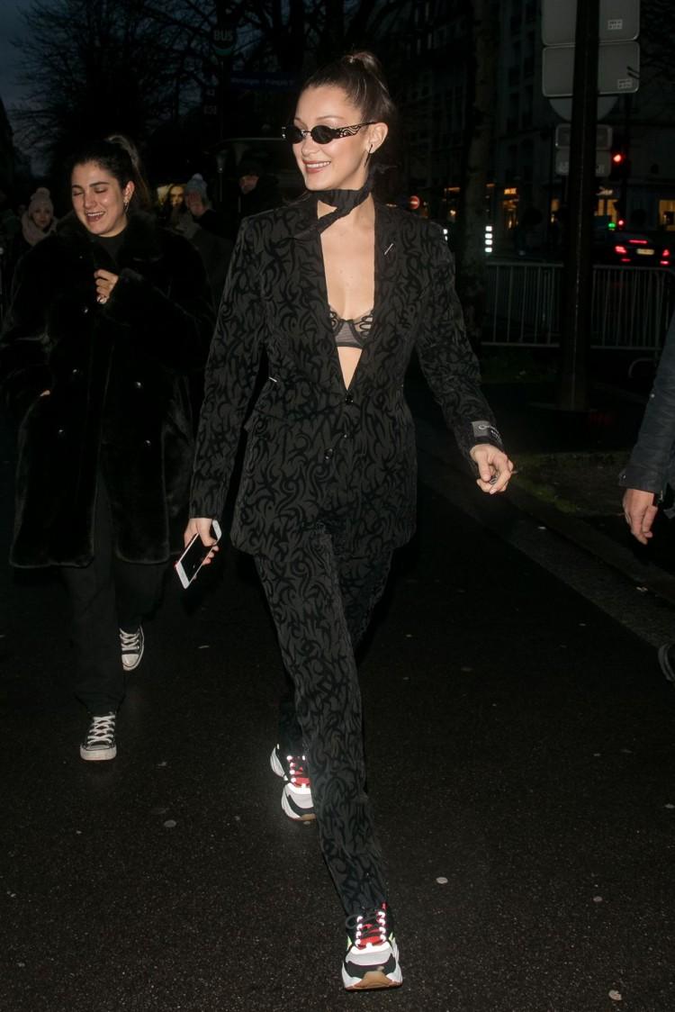 Chân dài triệu đô Hollywood Bella Hadid sở hữu phong cách thời trang không thể chê điểm nào-10