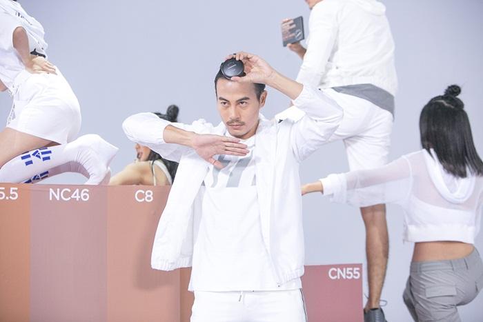 Giành quyền loại đầu tiên tại The Face, Hoàng Yến cười ha hả trong khi Minh Hằng thua cuộc mà im như thóc-5