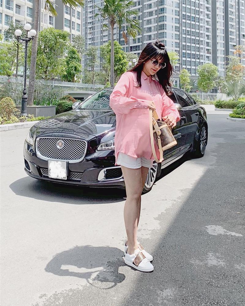 Diệp Lâm Anh nhập viện sinh con nhưng mọi người lại trầm trồ khen ngợi căn phòng lâm bồn quá sang chảnh-2