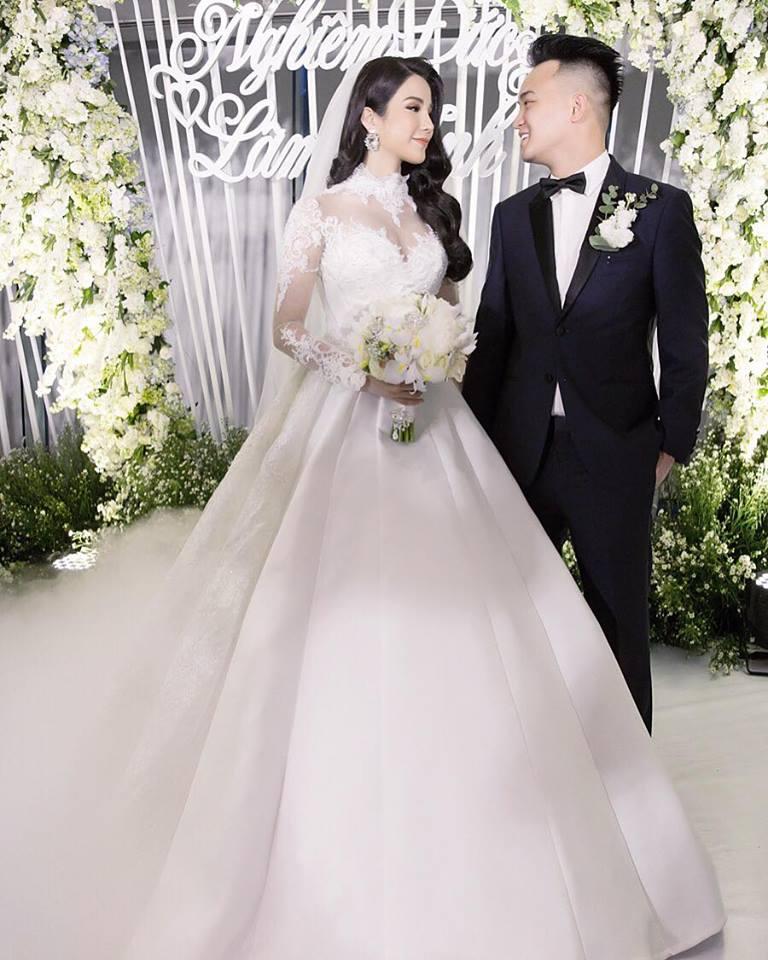 Diệp Lâm Anh nhập viện sinh con nhưng mọi người lại trầm trồ khen ngợi căn phòng lâm bồn quá sang chảnh-1