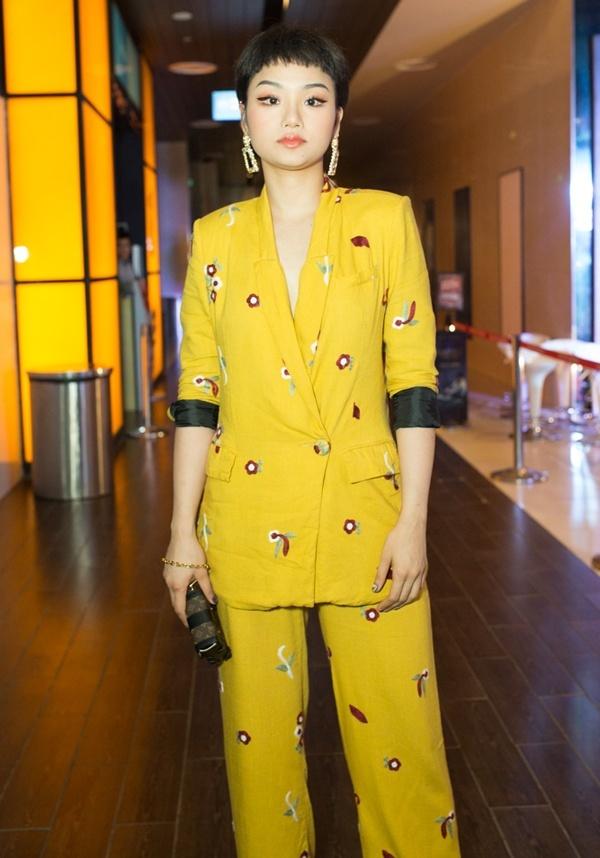 SAO MAKE OVER: Miu Lê không những mặc xấu lại còn họa mặt sai quá sai - HHen Niê kém sang với tóc mới-3