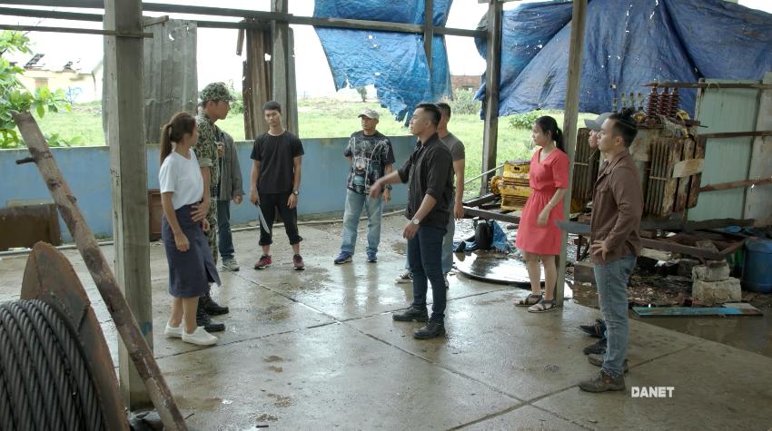 Song Luân và Hữu Vi tá hỏa khi bị người yêu phát hiện chụp ảnh với gái lạ-5