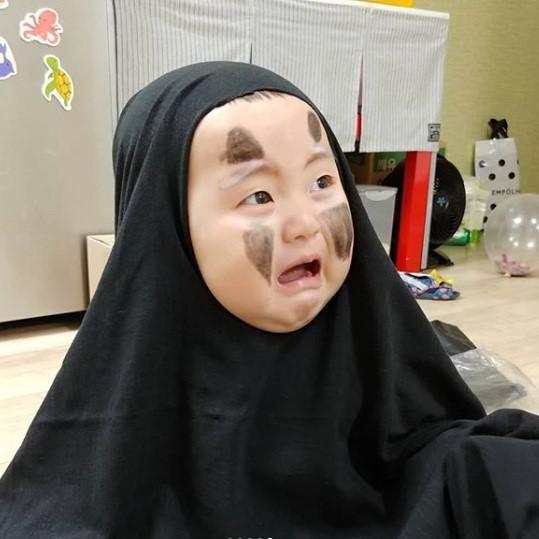 Loạt trang phục Halloween bá đạo nhìn như đồ diễn hài của giới trẻ-2