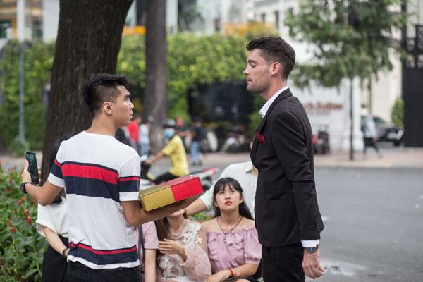 Hot streamer Pewpew bỗng được thanh niên Hà Lan tặng quà-5