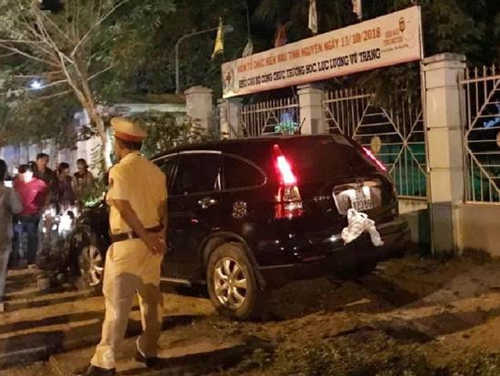 Bình Phước: Thượng tá công an lái xe tông 2 người nhập viện