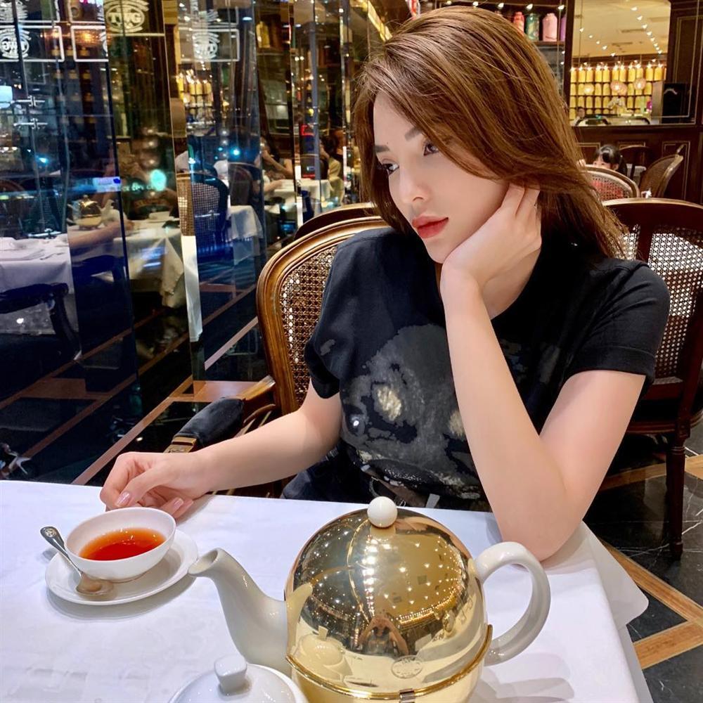 Ngồi bên đống tiền, Hoa hậu Diễm Hương than vãn cô đơn-5