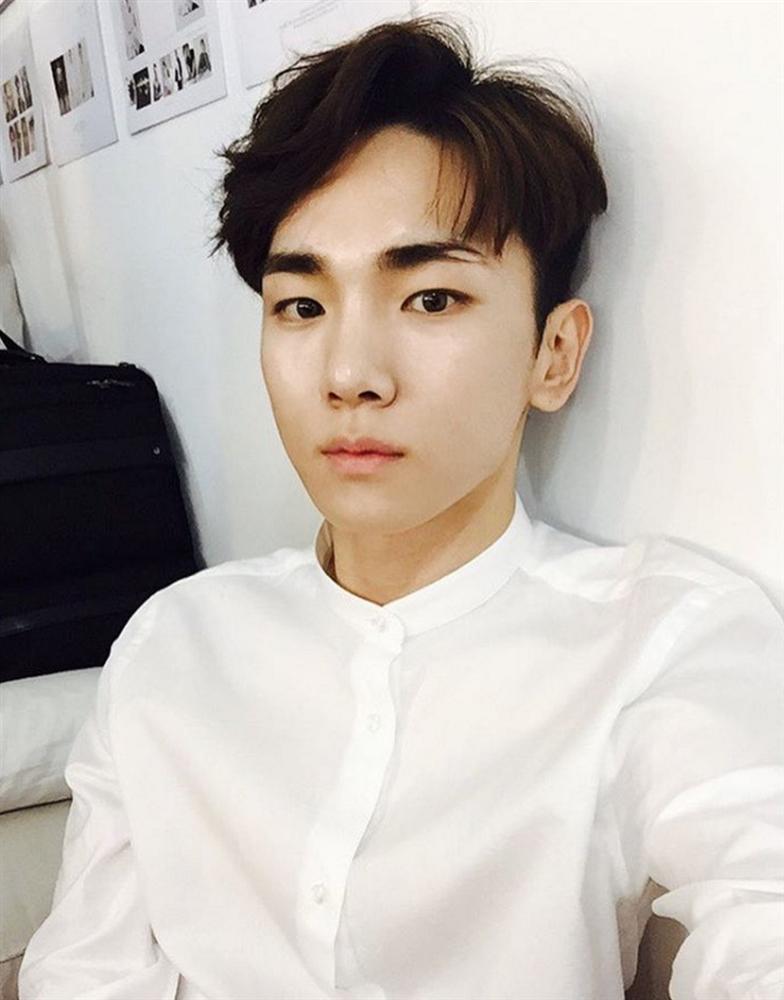 Sao nhí đình đám một thời Kim So Hyun thử sức với vai trò MC-8