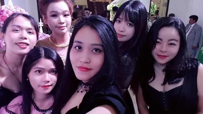 Đám cưới tặng Durex là xưa rồi, phải lấy chính thiệp cưới troll cô dâu chú rể thế này mới vui-8