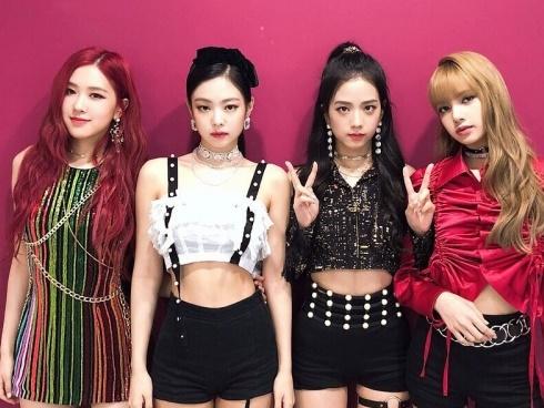 Vắng Big Bang, YG vẫn thống trị Kpop 2018 nhờ dàn gà cưng-11