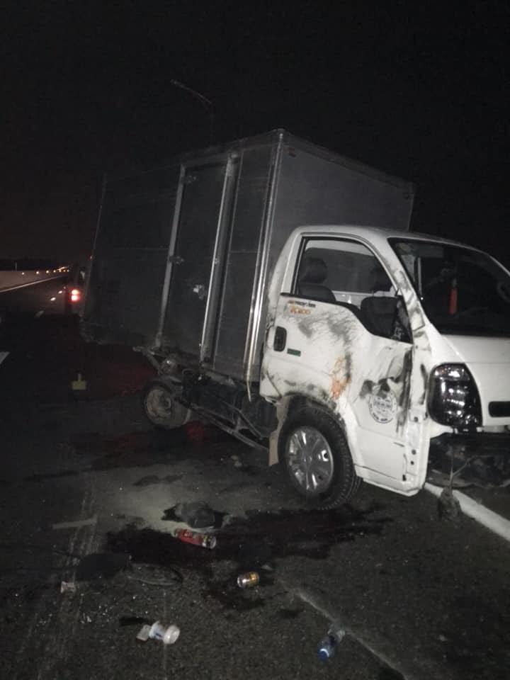 Mazda nát bươm trên cao tốc Hải Phòng - Quảng Ninh, 2 người chết-3
