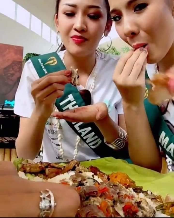 TIN ĐƯỢC KHÔNG: Thí sinh dự thi Hoa hậu Trái Đất mà ăn uống bốc tay phát gớm chẳng khác nào dân tị nạn-7