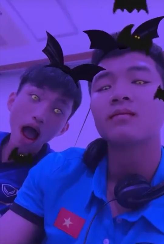 Ai cũng hóa trang thành ma quỷ đêm Halloween, chỉ riêng Chi Pu và Tăng Thanh Hà ngược lối-6