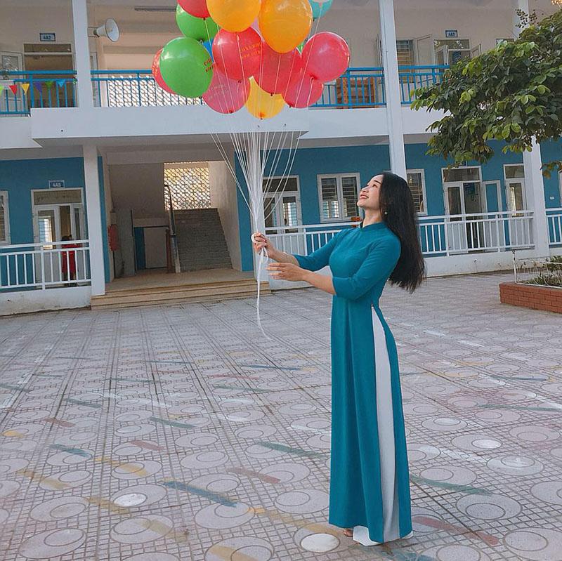 Nữ giáo viên tiểu học sở hữu thân hình gợi cảm gây sốt cộng đồng mạng-7