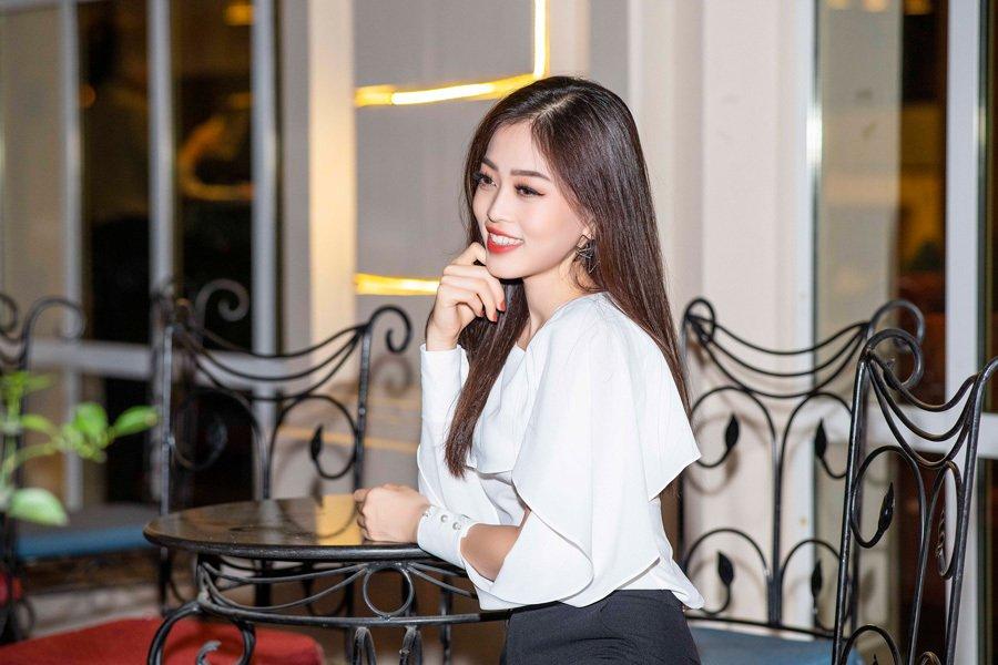 Á hậu Phương Nga buồn vì bị chê thân hình mỏng, thiếu nóng bỏng-3