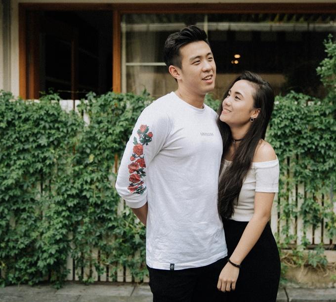 Bình thường chân phương như gái quê, ai ngờ khi diện bikini bạn gái Huyme lại bốc lửa đến thế-7