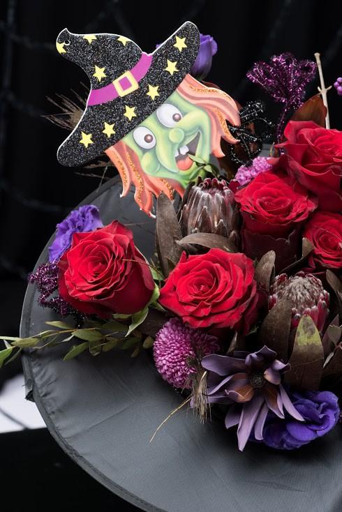 Gần 20 triệu đồng lẵng hoa Halloween, giật mình vì xót chứ không vì sợ ma-1