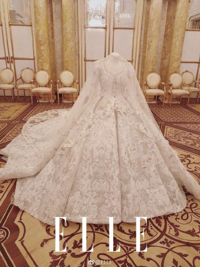 Những tiết lộ đặc biệt về chiếc váy cưới như công chúa tốn 5.000 giờ thực hiện của Đường Yên-4