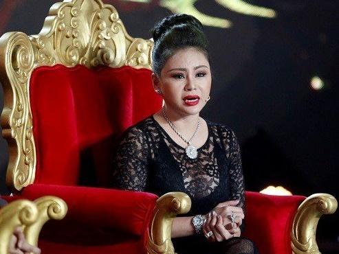 Nghệ sĩ hài Lê Giang: Cứ gặp điều xui xẻo, tôi lại muốn sửa mặt-9