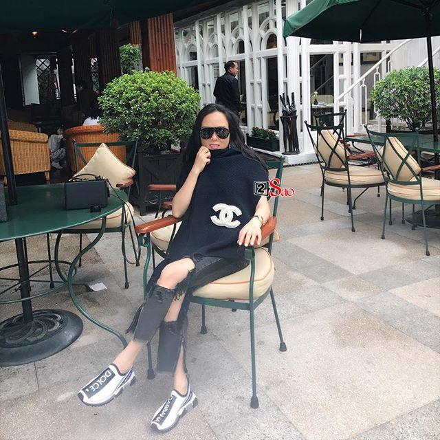 Loạt ảnh chứng minh hàng hiệu dù có đẹp xịn đến mấy mà vào tay Phượng Chanel thì cũng thành đồ second hand-4