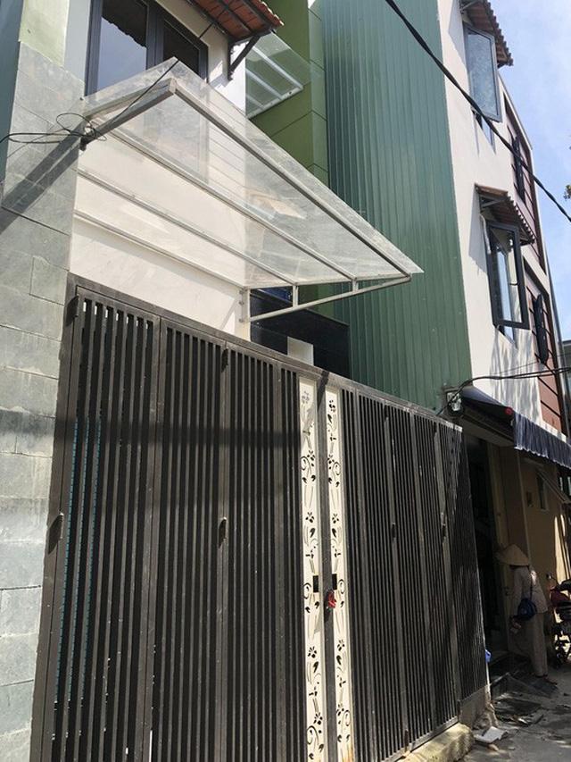 Làm một phụ nữ sốc thuốc suýt chết, chủ cơ sở spa chui bỏ trốn-1