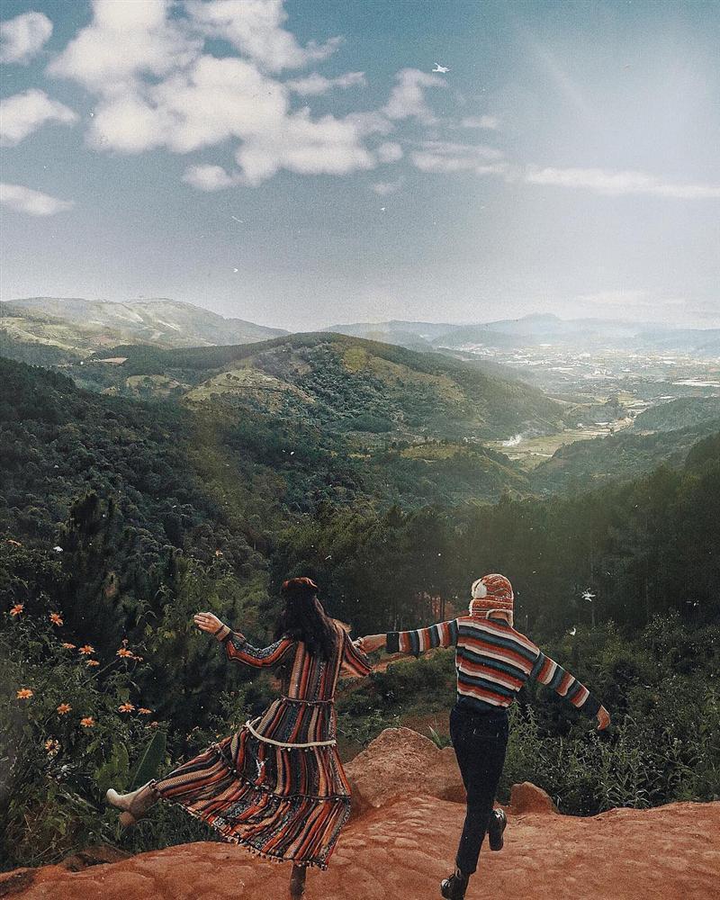 Những shot hình cực kỳ ảo diệu tại Đà Lạt của hotgirl Hà Trúc-6