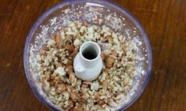 Canh mướp nấu lạc dân dã và lạ miệng-3