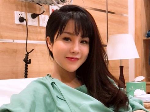 Diệp Lâm Anh sinh con gái đầu lòng cho chồng thiếu gia