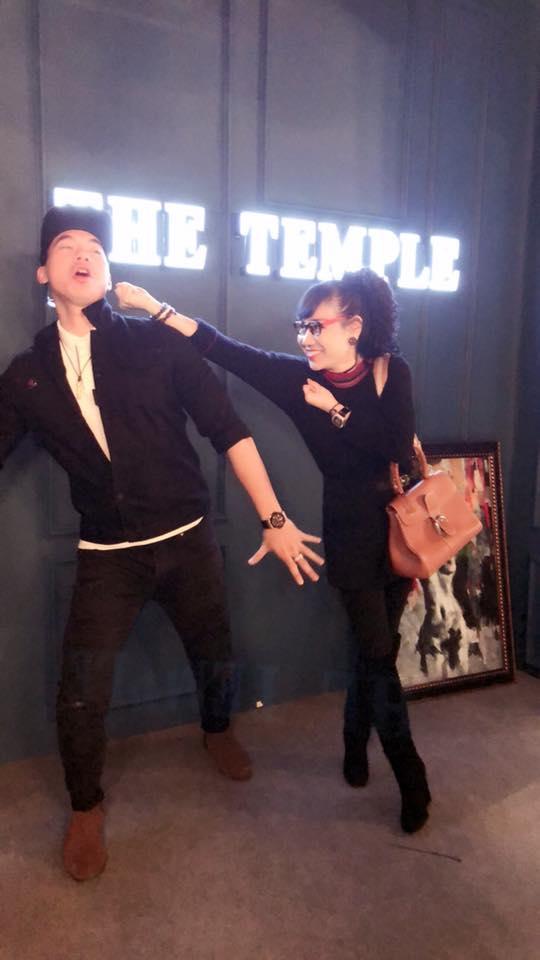 Lấy chồng kém tuổi, vợ doanh nhân vừa xinh vừa giỏi của Nam vương Trương Nam Thành được chồng cưng như trứng mỏng-12