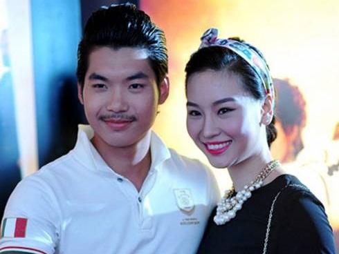 Lấy chồng kém tuổi, vợ doanh nhân vừa xinh vừa giỏi của Nam vương Trương Nam Thành được chồng cưng như trứng mỏng-17