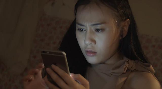 Ê-kip phim Quỳnh Búp Bê quá cẩu thả khi mắc lỗi để nữ chính tự lập fanpage bóc phốt chính mình-1