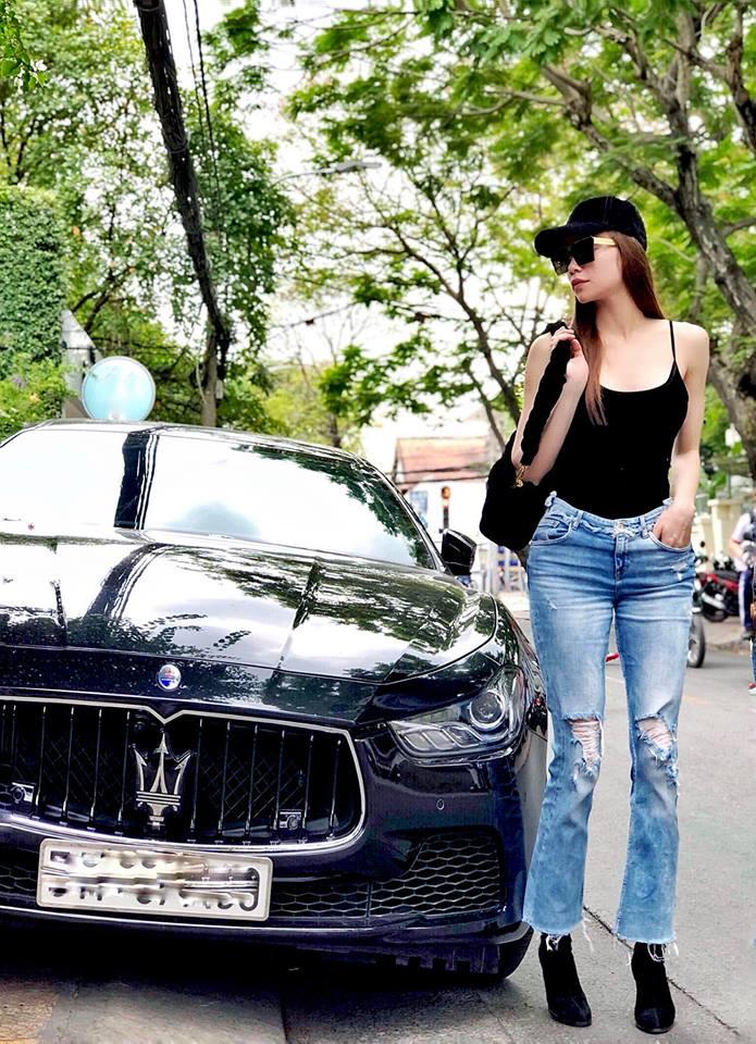 Sao Việt đọ dáng với siêu xe tiền tỷ: Người thần thái ngút trời - kẻ quá lố mắc mệt-8