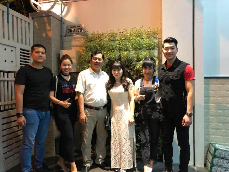 Khéo nịnh thế này bảo sao vợ nhiều tuổi của Trương Nam Thành lại chẳng được bố mẹ chồng yêu thương-8