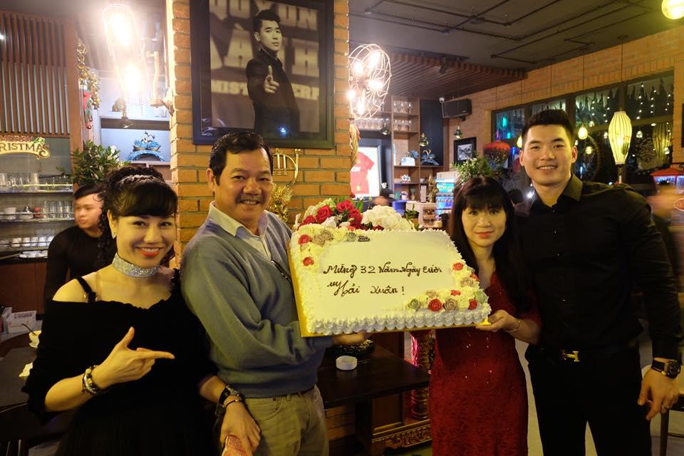 Khéo nịnh thế này bảo sao vợ nhiều tuổi của Trương Nam Thành lại chẳng được bố mẹ chồng yêu thương-6