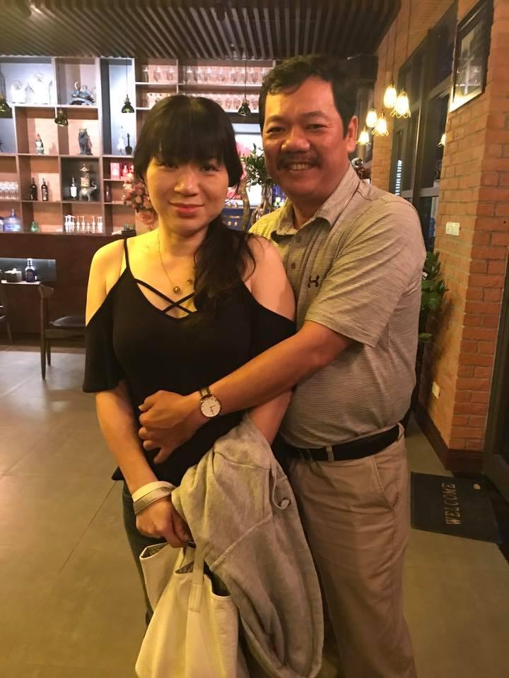 Khéo nịnh thế này bảo sao vợ nhiều tuổi của Trương Nam Thành lại chẳng được bố mẹ chồng yêu thương-11