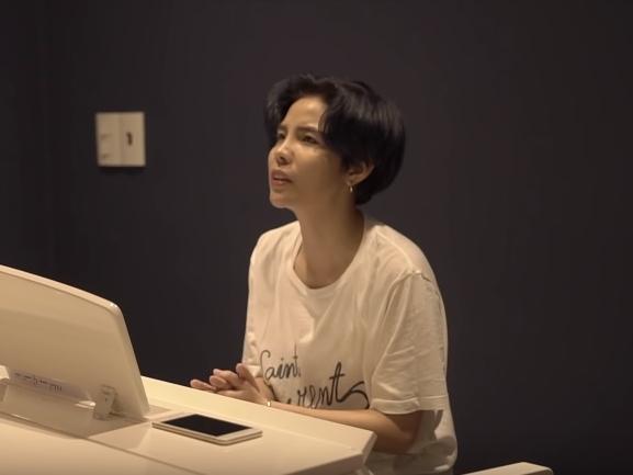 Vũ Cát Tường không ngại nguy hiểm, treo mình trên cao 8 tiếng tập luyện cho liveshow tiền tỷ-7