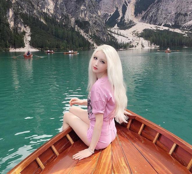 Hot girl 19 tuổi xinh như búp bê, được gọi là tiên nữ giáng trần-2