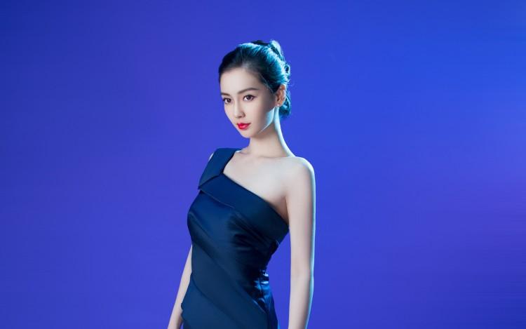 Địch Lệ Nhiệt Ba kế thừa danh hiệu: Nữ vương phim rác của Dương Mịch? Angelababy liên tiếp là thảm họa trên Douban-11