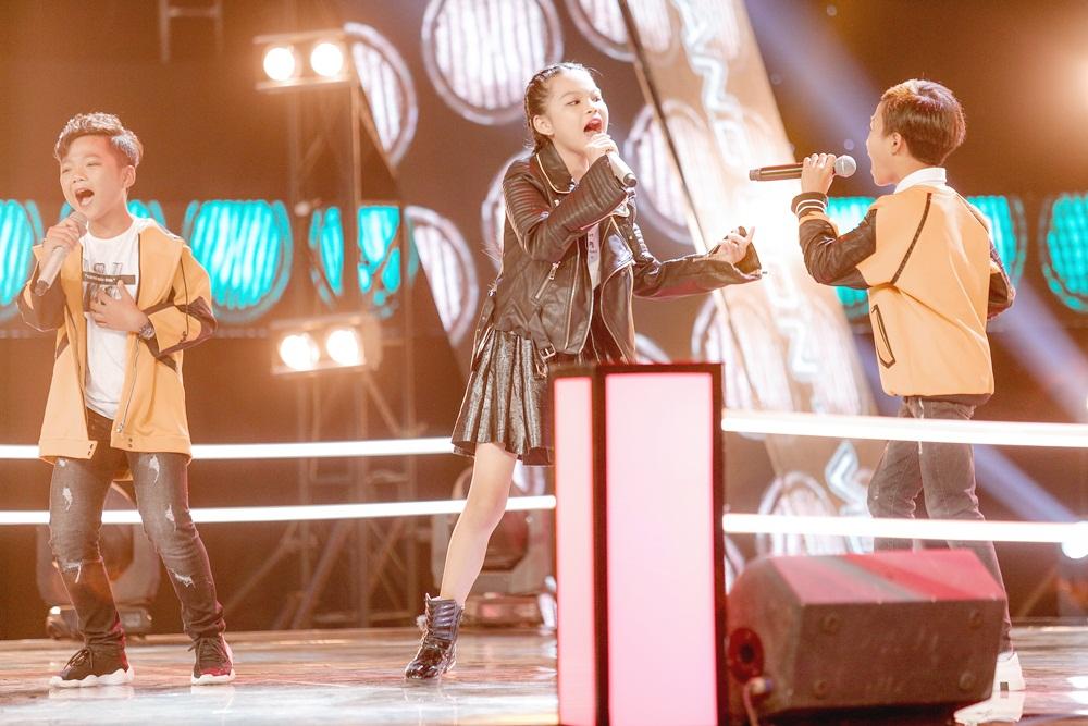 Thí sinh được cho là cài cắm vào The Voice Kids khiến các HLV bật khóc-2