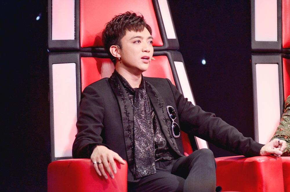 Thí sinh được cho là cài cắm vào The Voice Kids khiến các HLV bật khóc-4