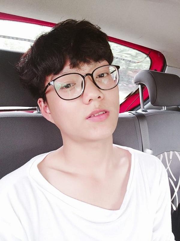 Thánh chửi Norin Phạm gây shock hóa thân thành gái ngành trong Quỳnh búp bê đứng bắt khách ở đường Trần Duy Hưng-9