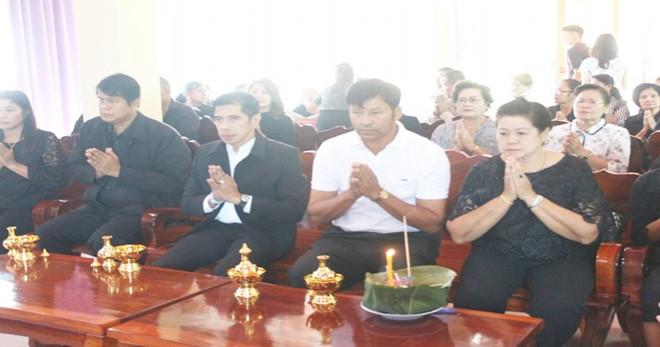 Gia đình làm lễ tưởng nhớ á hậu Thái Lan chết vì tai nạn máy bay-2