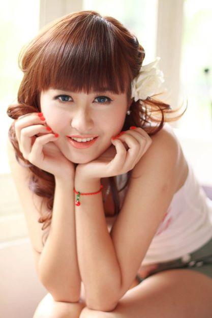 Đăng ảnh bàn tay lạ, fans nghi Hà Lade có tình mới giữa ồn ào đập mặt xây lại đến cứng đơ như tượng-1