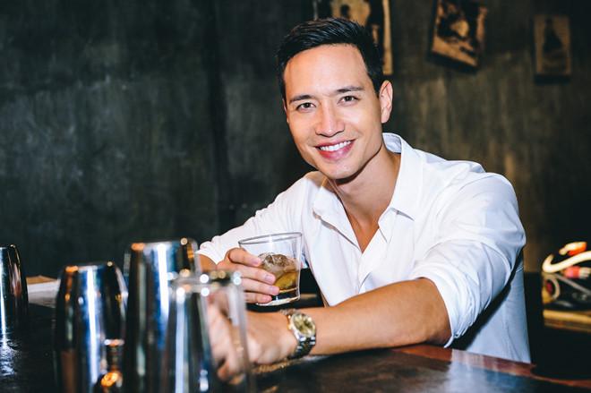 Chẳng riêng Ngọc Trinh bị tố bắt cá hai tay, hàng loạt sao Việt cũng từng đối mặt với tình tay ba rắc rối-6