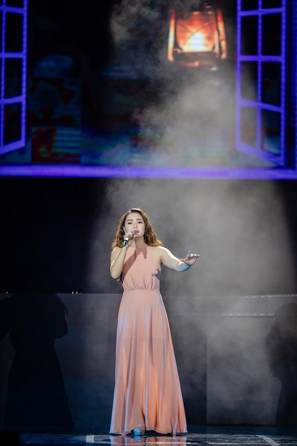 Xúc động trước một Phạm Phương Thảo nặng ân tình: Dành 2 ghế trống trong liveshow để tưởng nhớ người thầy quá cố-4