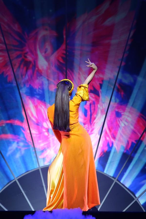 Xúc động trước một Phạm Phương Thảo nặng ân tình: Dành 2 ghế trống trong liveshow để tưởng nhớ người thầy quá cố-8