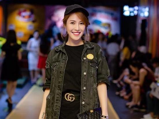 Quế Vân mê món thời trang ai cũng có thể mua được