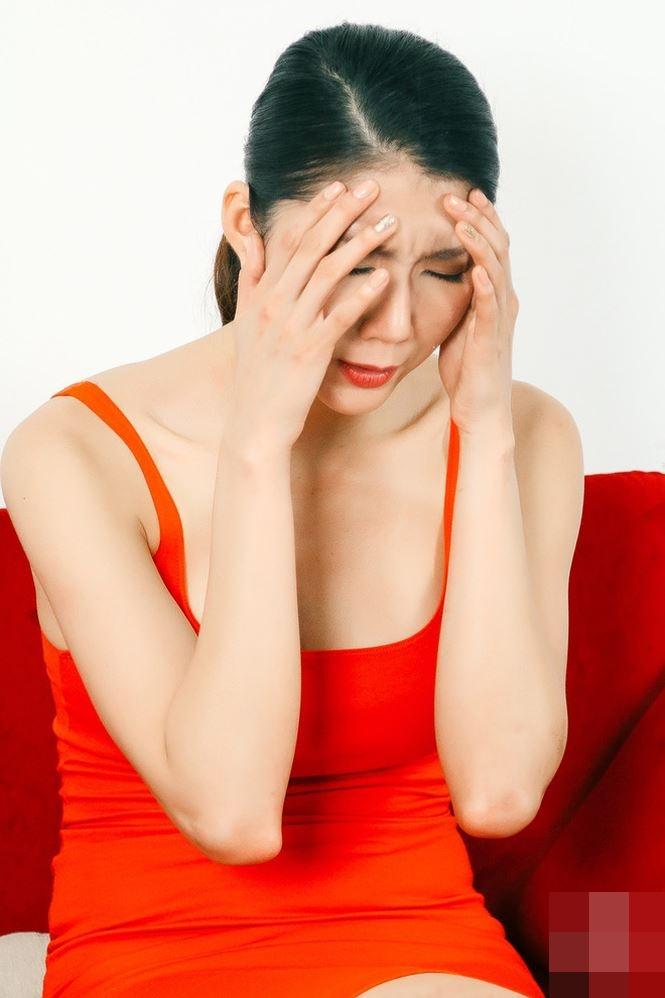 HỒ SƠ SAO Ngọc Quyên: Xưa là siêu mẫu tai tiếng từng vài lần tự tử, giờ làm mẹ đơn thân chỉ vì yêu dại khờ-12