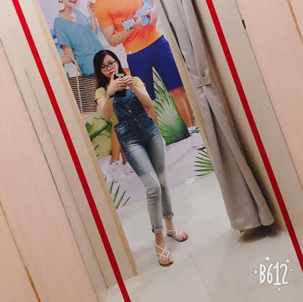 Cô gái xinh xắn bị truy lùng vì khoe ra đồng bắt chuột về ăn-6