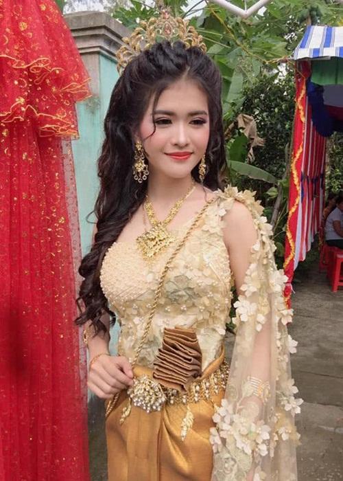 Ngoại hình quá chênh lệch, đám cưới của cô dâu xinh đẹp người Khmer và chồng đại gia gây xôn xao mạng xã hội Trung Quốc-1